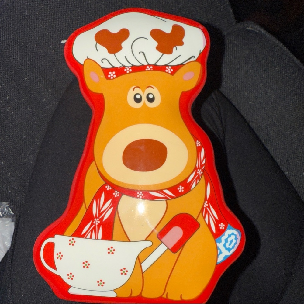 Temptations ByTara  Seasonal  Winter  “Whimsy "Reindeer Ovenware / Candy Dish